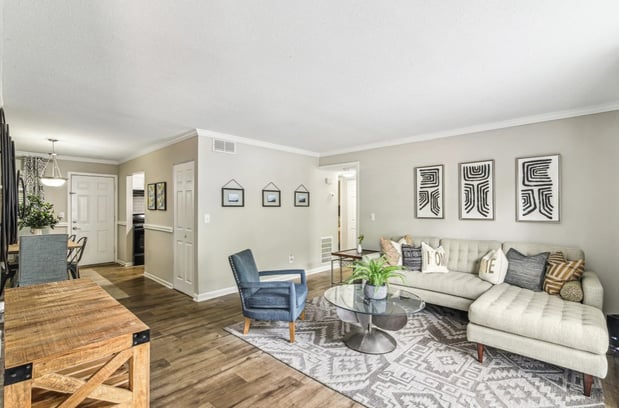 Images Elliot Norcross Apartments