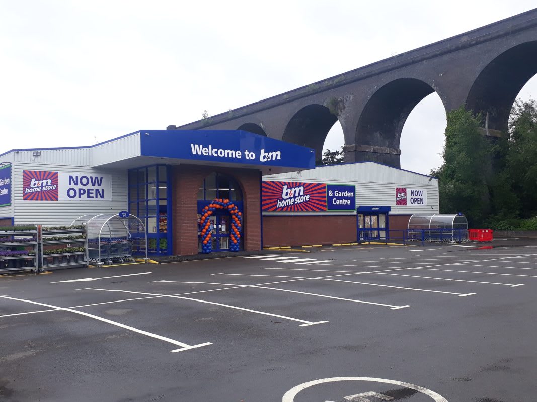 B&M's newest store opened its doors on Saturday (27th June 2020) in Kidderminster. The B&M Home Store & Garden Centre is located out of town at Kidderminster Industrial Estate, Spennells Valley Road.