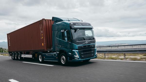 Bilder Volvo Trucks & Renault Trucks | Neuwagenzentrum Hamburg