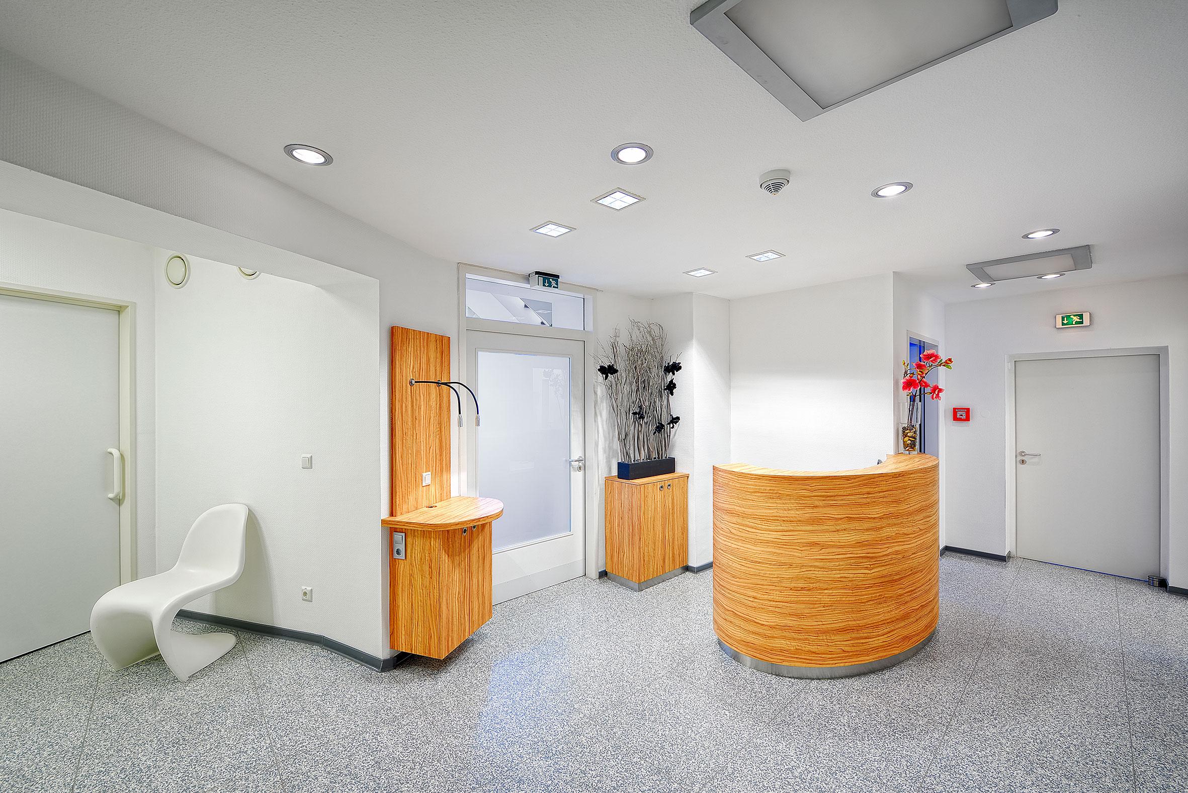 Klinik am Rhein, Fachklinik für Plastische Chirurgie, Düsseldorf, Kaiser-Wilhelm-Ring 43A in Stadtbezirk