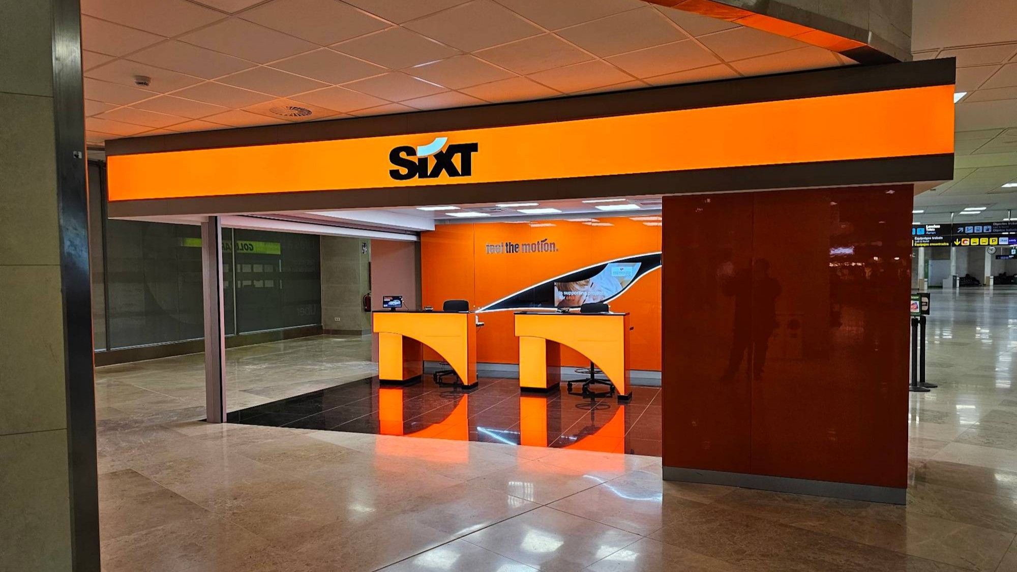 SIXT Alquiler de Coches - Valencia Aeropuerto (VLC) 21