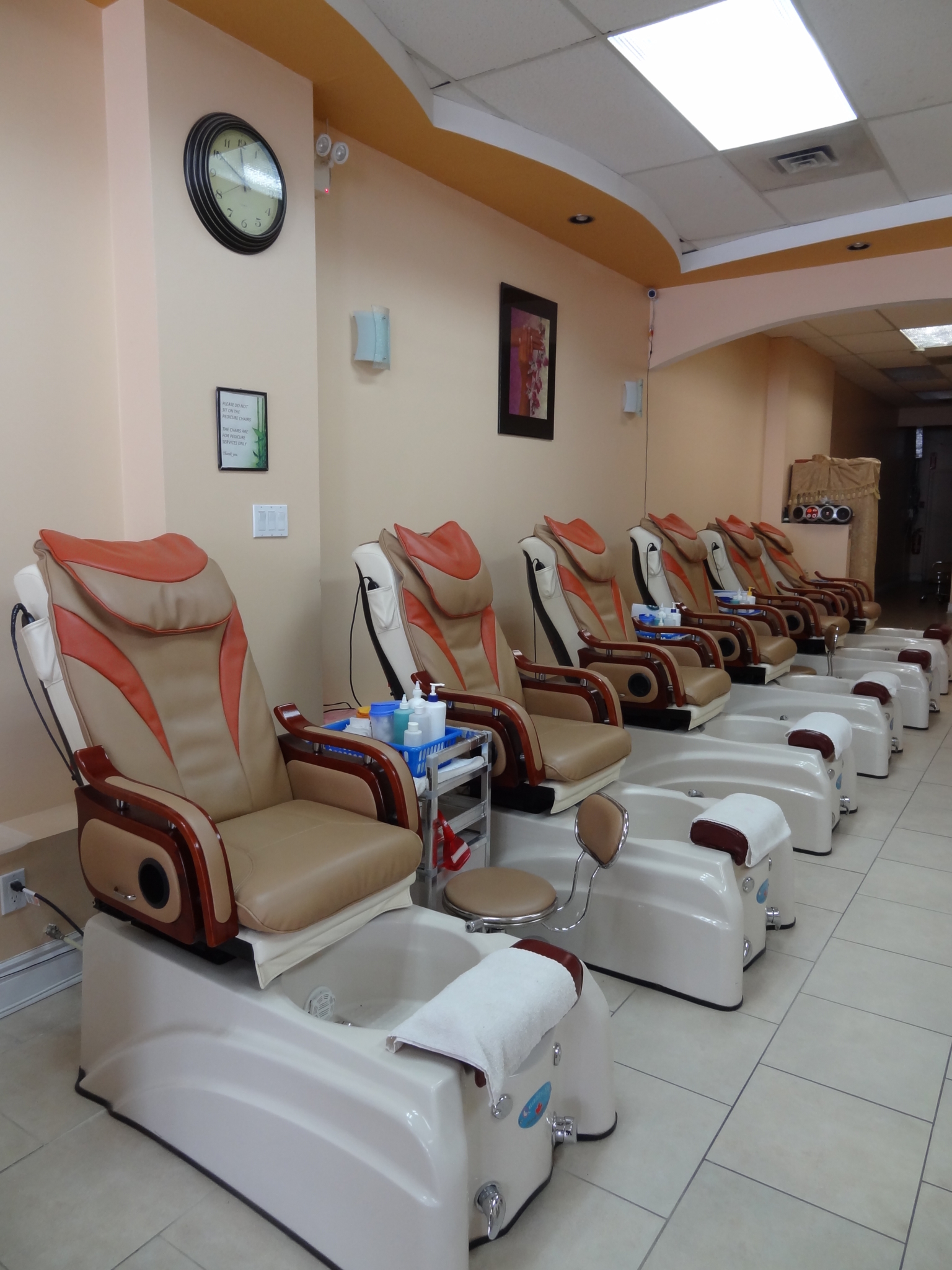 The Best Addresses For Manicure And Pedicure In Newmarket There Are 27 Results For Your Search Infobel Canada