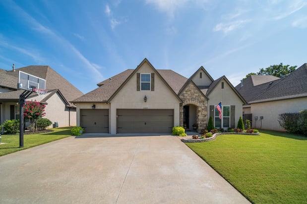 Images Andrea Grimm | REALTOR® in Broken Arrow