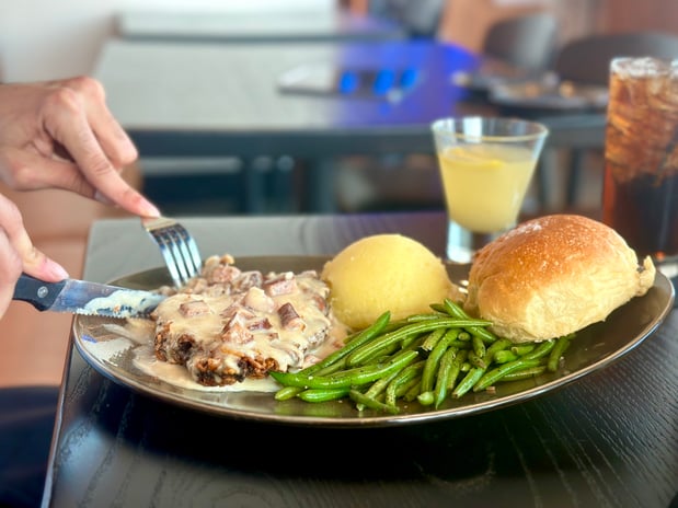 Images Crowne Plaza Kearney by IHG