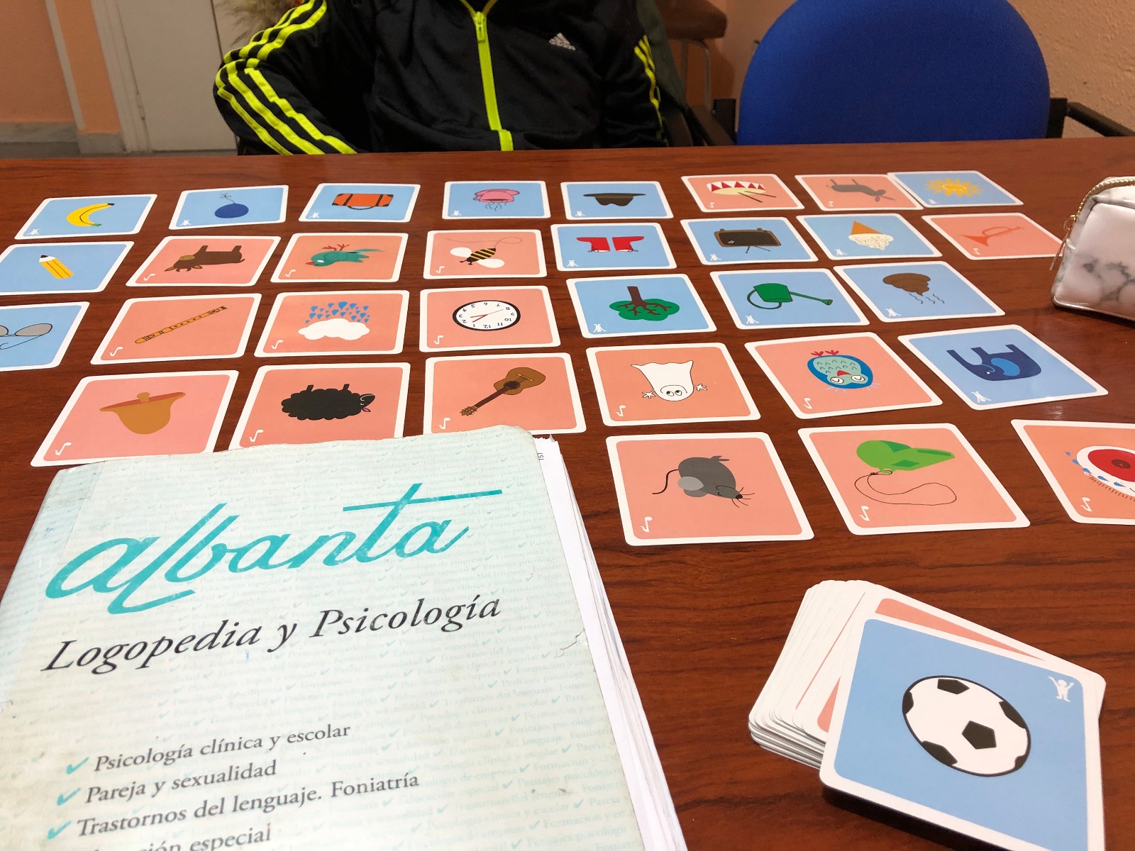 Images Albanta. Logopedia y Psicología