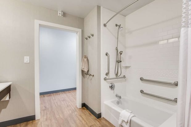 Images Hampton Inn & Suites Dallas/Ft. Worth Airport South