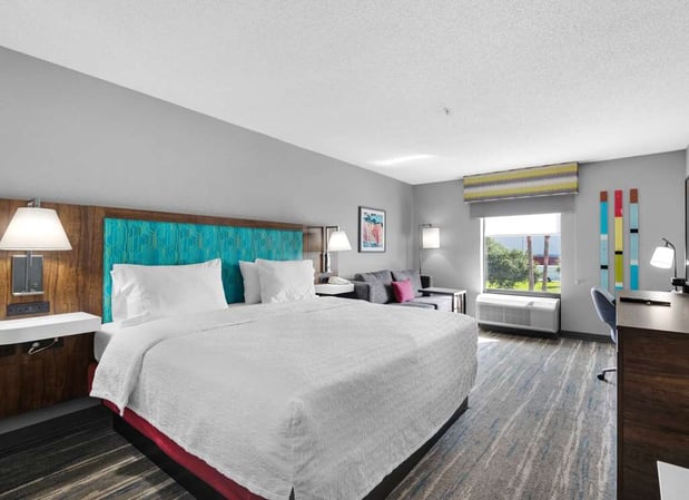 Images Hampton Inn & Suites Pensacola I-10 North at University Town Plaza