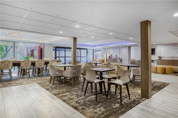 Images SureStay Plus by Best Western Chicago Lombard