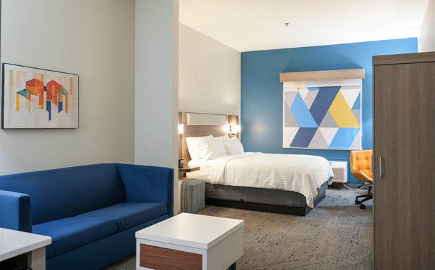 Images Holiday Inn Express & Suites Dallas Southwest-Cedar Hill by IHG