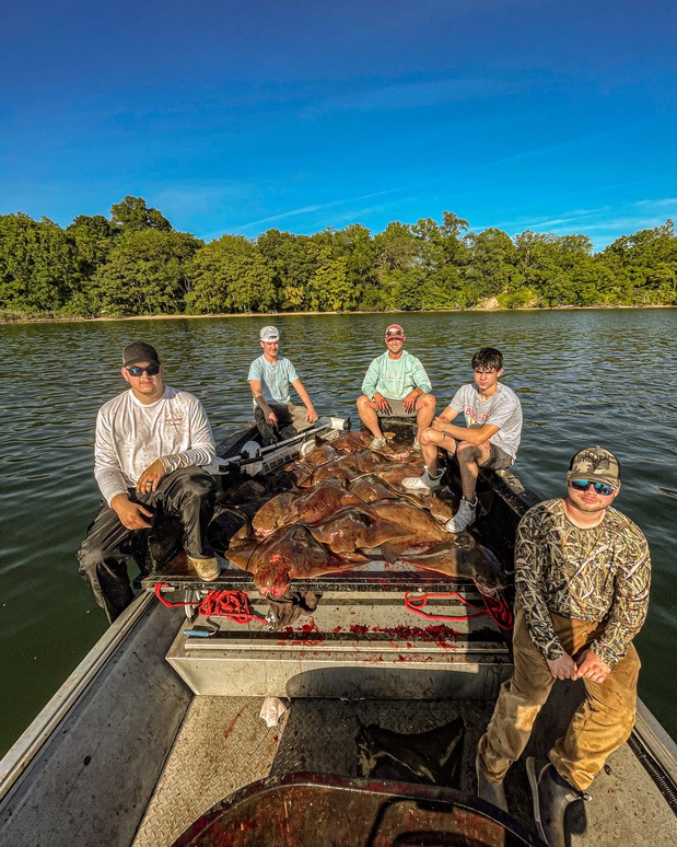 Images Last Look Outfitters