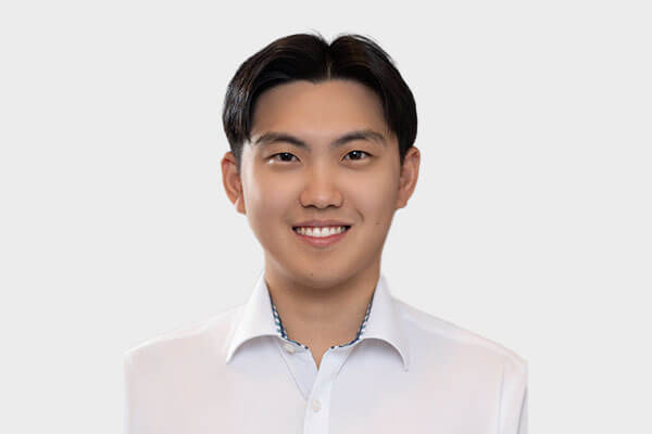 Steve Yoo, Optometrist Partner in our Ormiston store