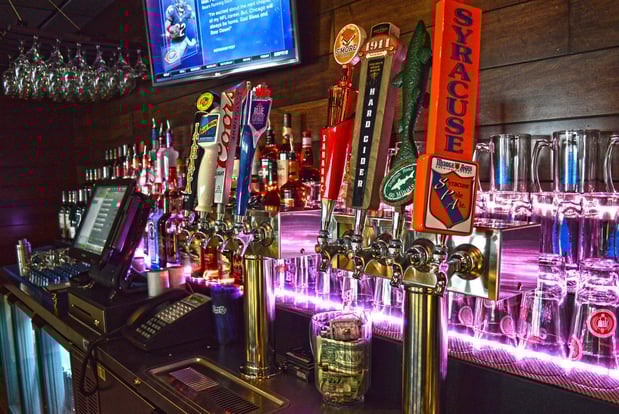 Images Holiday Inn & Suites Syracuse Airport - Liverpool by IHG