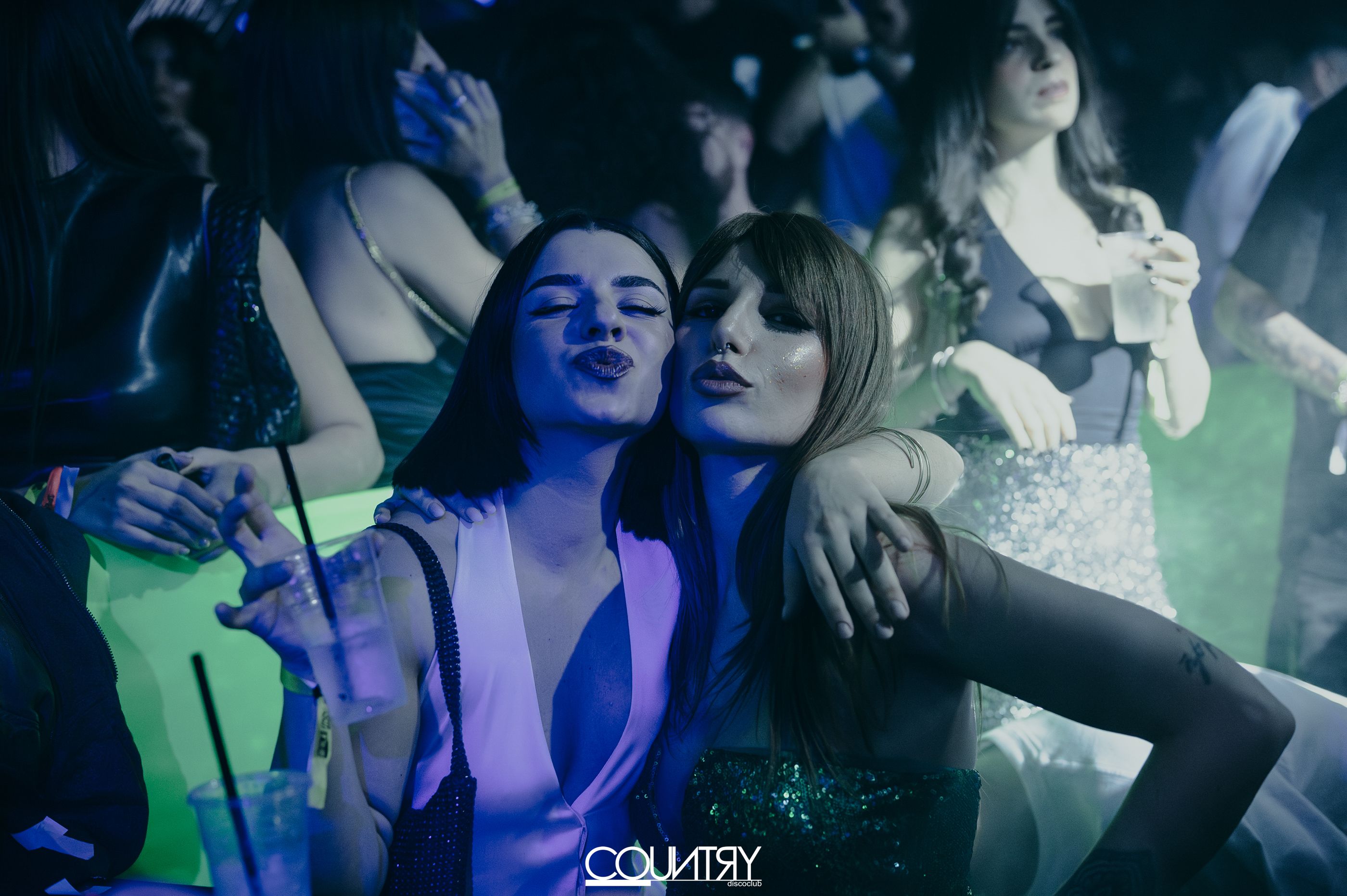 Images xperience night life