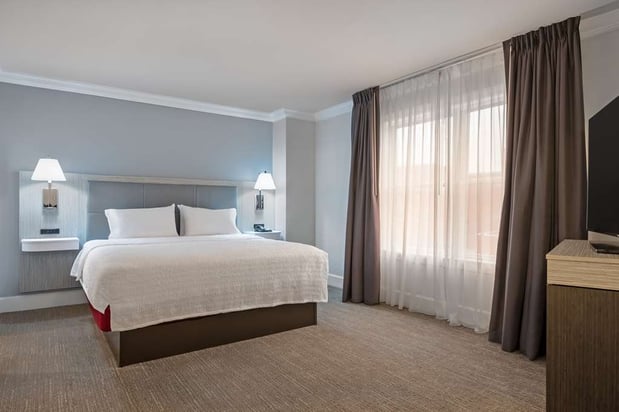 Images Hampton Inn & Suites Stamford