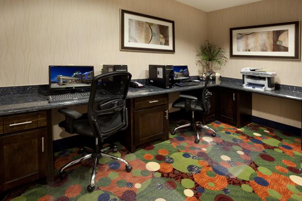 Images Holiday Inn Express & Suites Houston NW Beltway 8-West Road by IHG