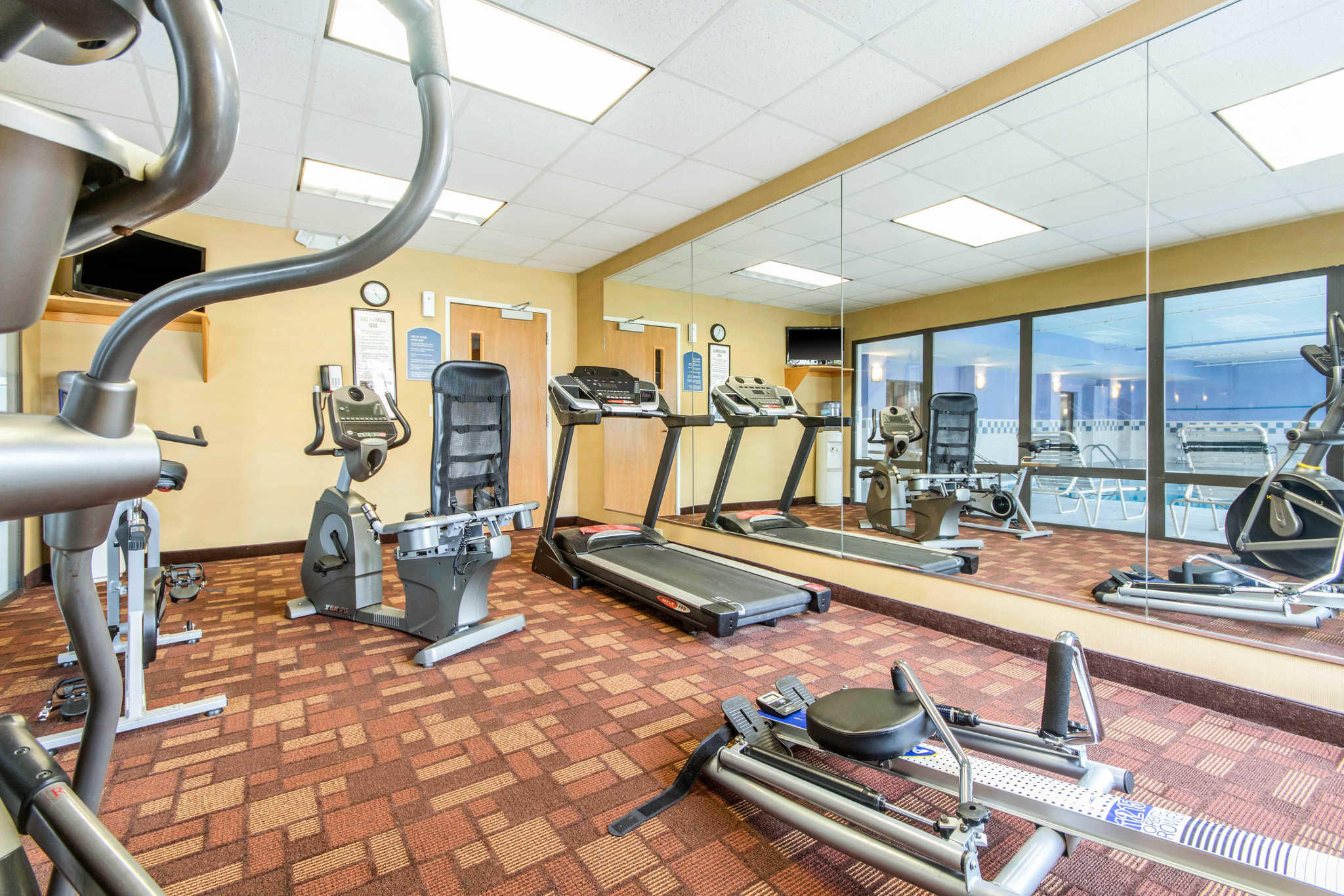 Comfort Inn Near Creation Museum 53 Hotels In Quality Inn Amp Suites Lawrenceburg Indiana In