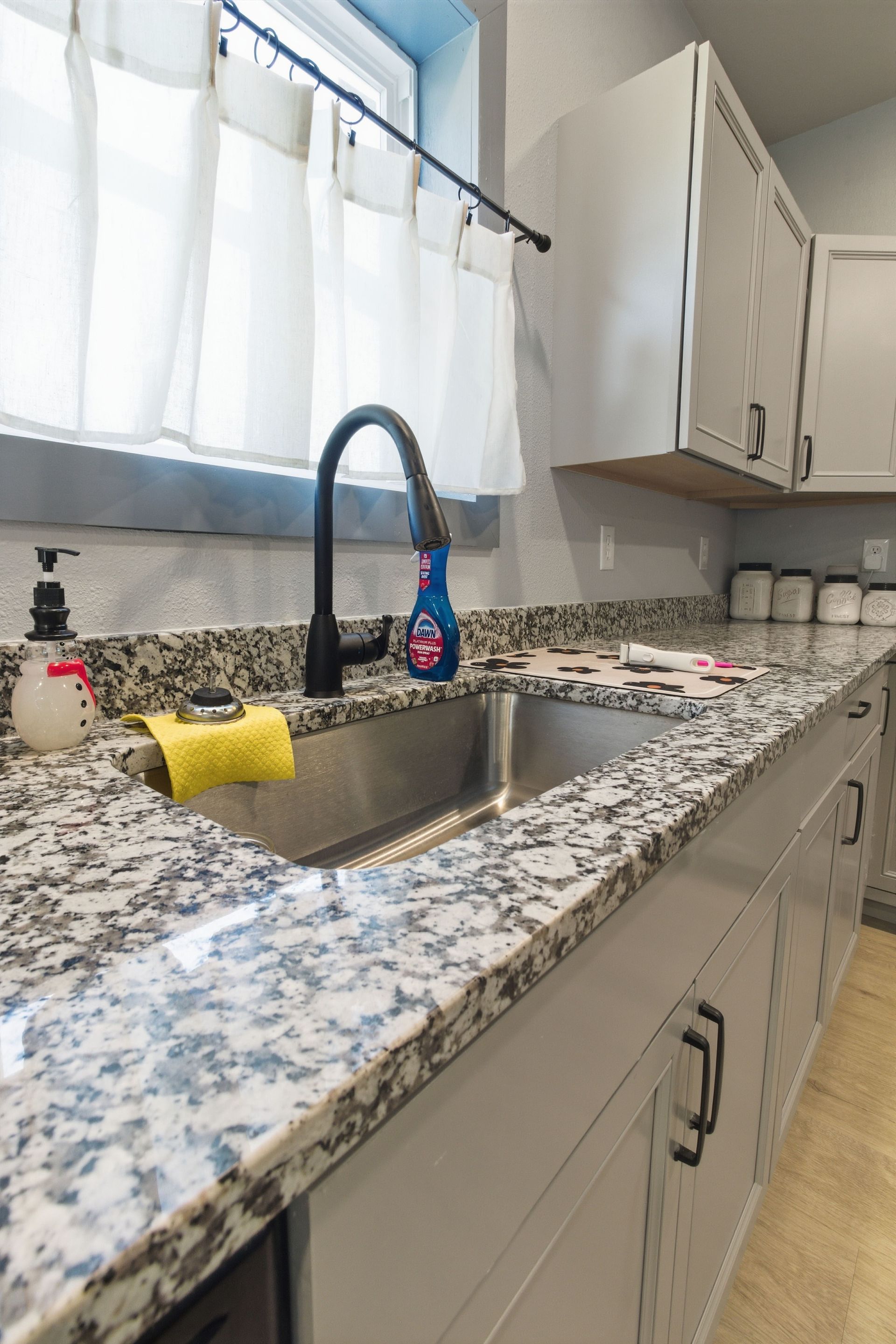 Sound Contracting Image