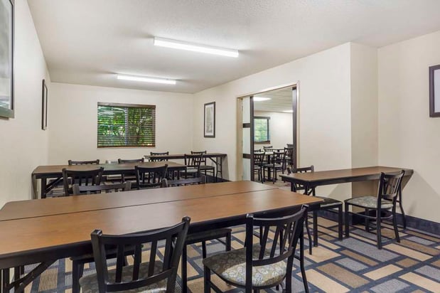 Images Best Western Plus Berkshire Hills Inn & Suites