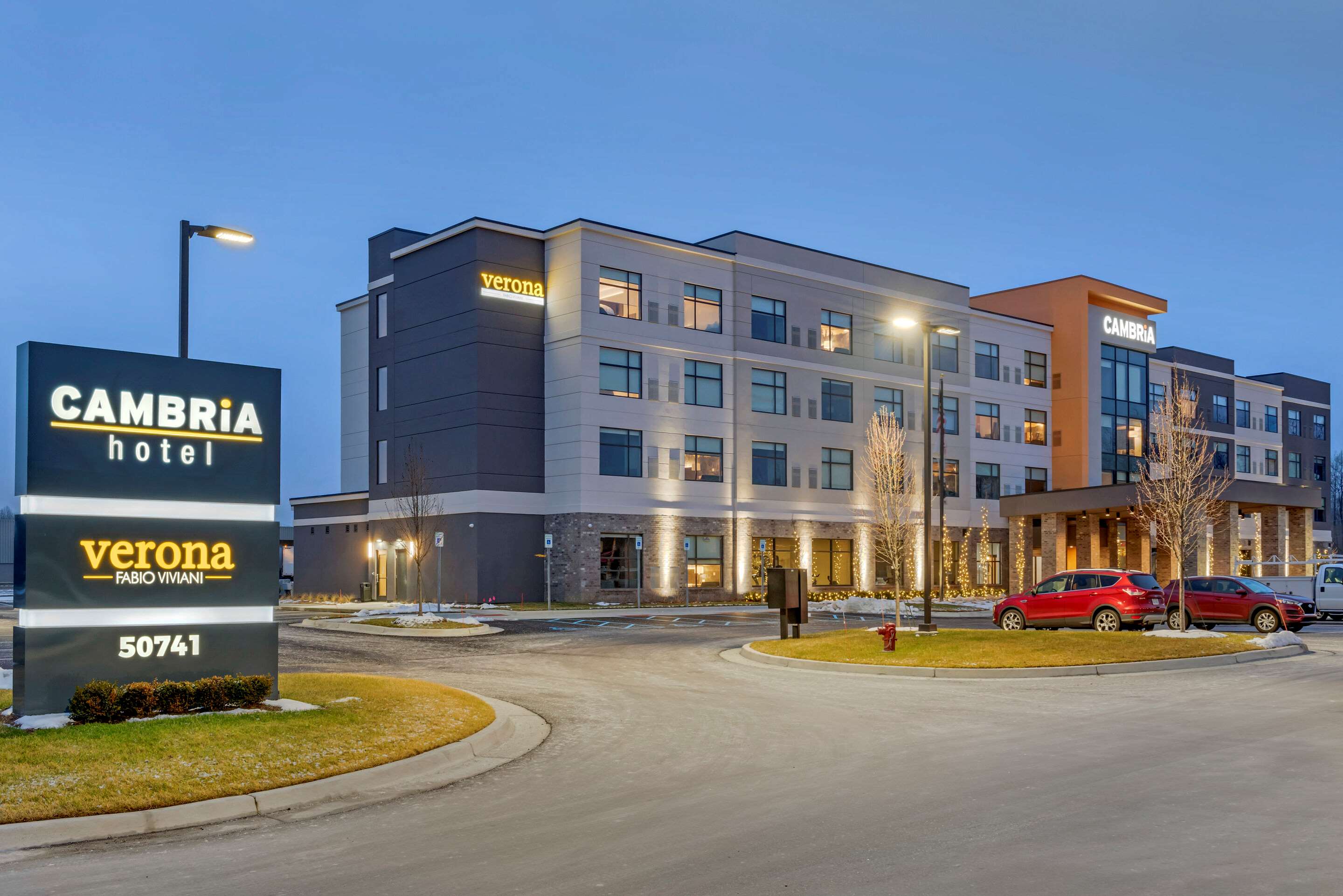 hotels in shelby township mi