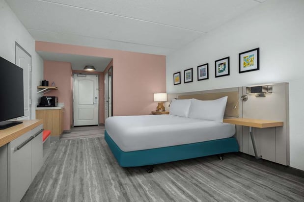 Images Hilton Garden Inn Greensboro