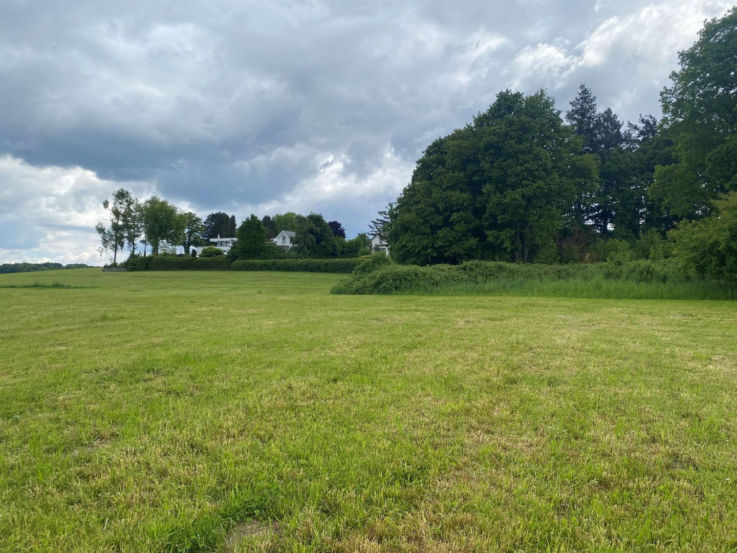 DOMUS FACILITY Immobilien, Maxhöhe 38 in Berg