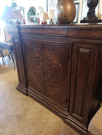 Images J and B Furniture Consignments