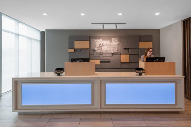 Images Holiday Inn Express & Suites Phoenix - Airport North by IHG
