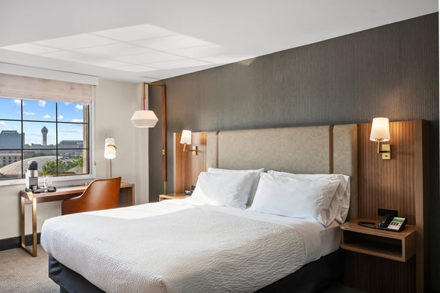 Images Holiday Inn Niagara Falls State Park Entry by IHG