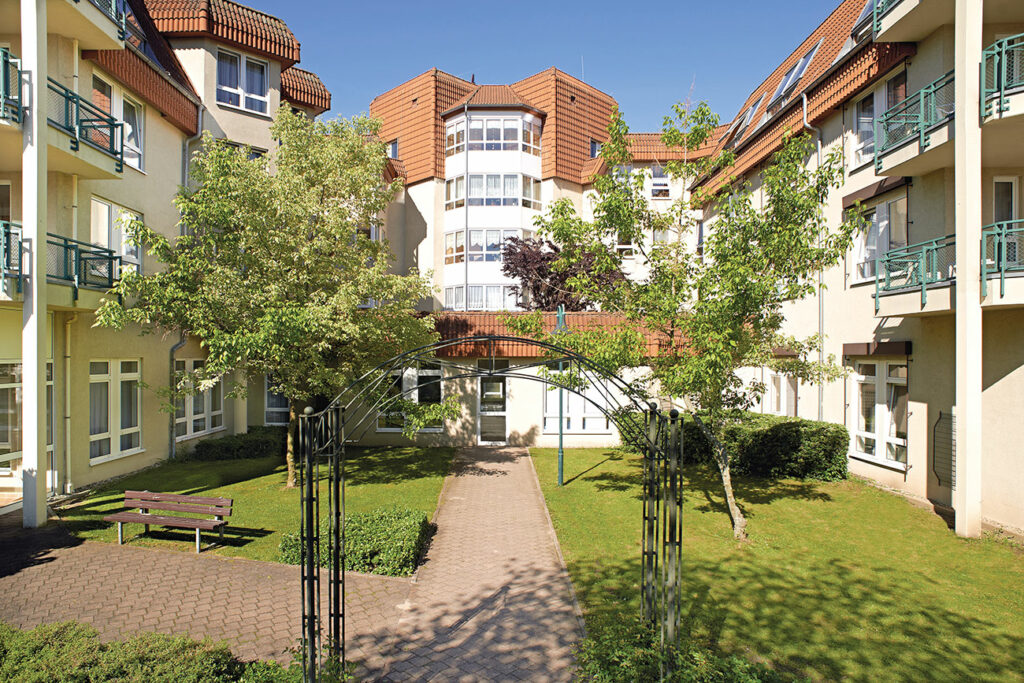 Bild 1 Haus der Betreuung und Pflege Curanum Merseburg in Merseburg