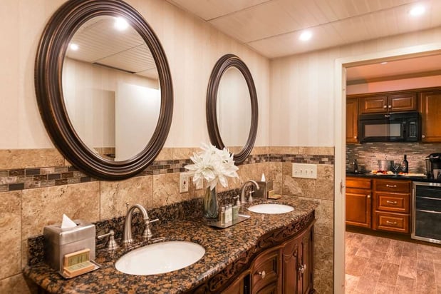 Images Inn at The Colonnade Baltimore - a DoubleTree by Hilton Hotel
