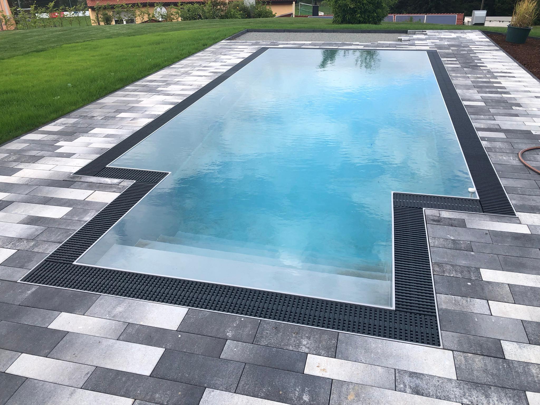 Poolcenter Deutschland, Am Feldrain 1 i in Wettin-Löbejün