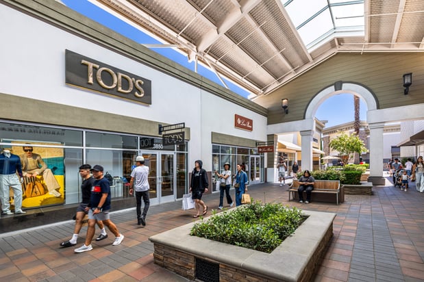 Images San Francisco Premium Outlets