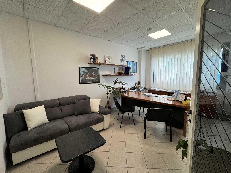 Images Agenzia Liberty Service Pratiche Auto Assicurazioni Finanziamenti Noleggio Auto