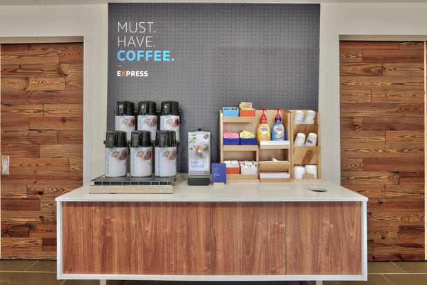 Images Holiday Inn Express & Suites Albuquerque East by IHG