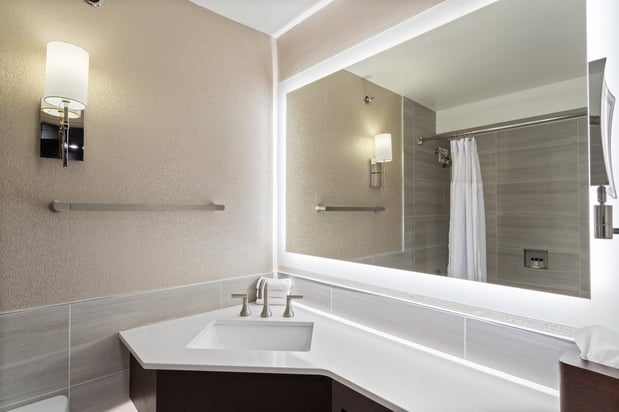 Images Crowne Plaza Executive Center Baton Rouge by IHG