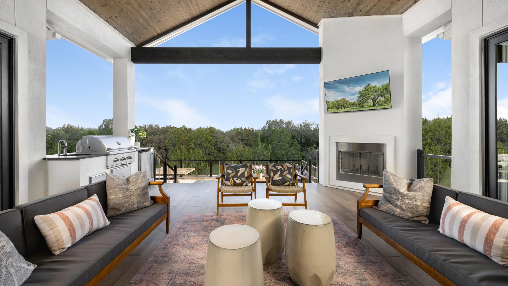 Seamless indoor/outdoor living