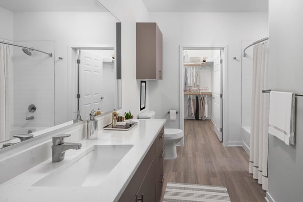 Images Camden Lakeway Apartments