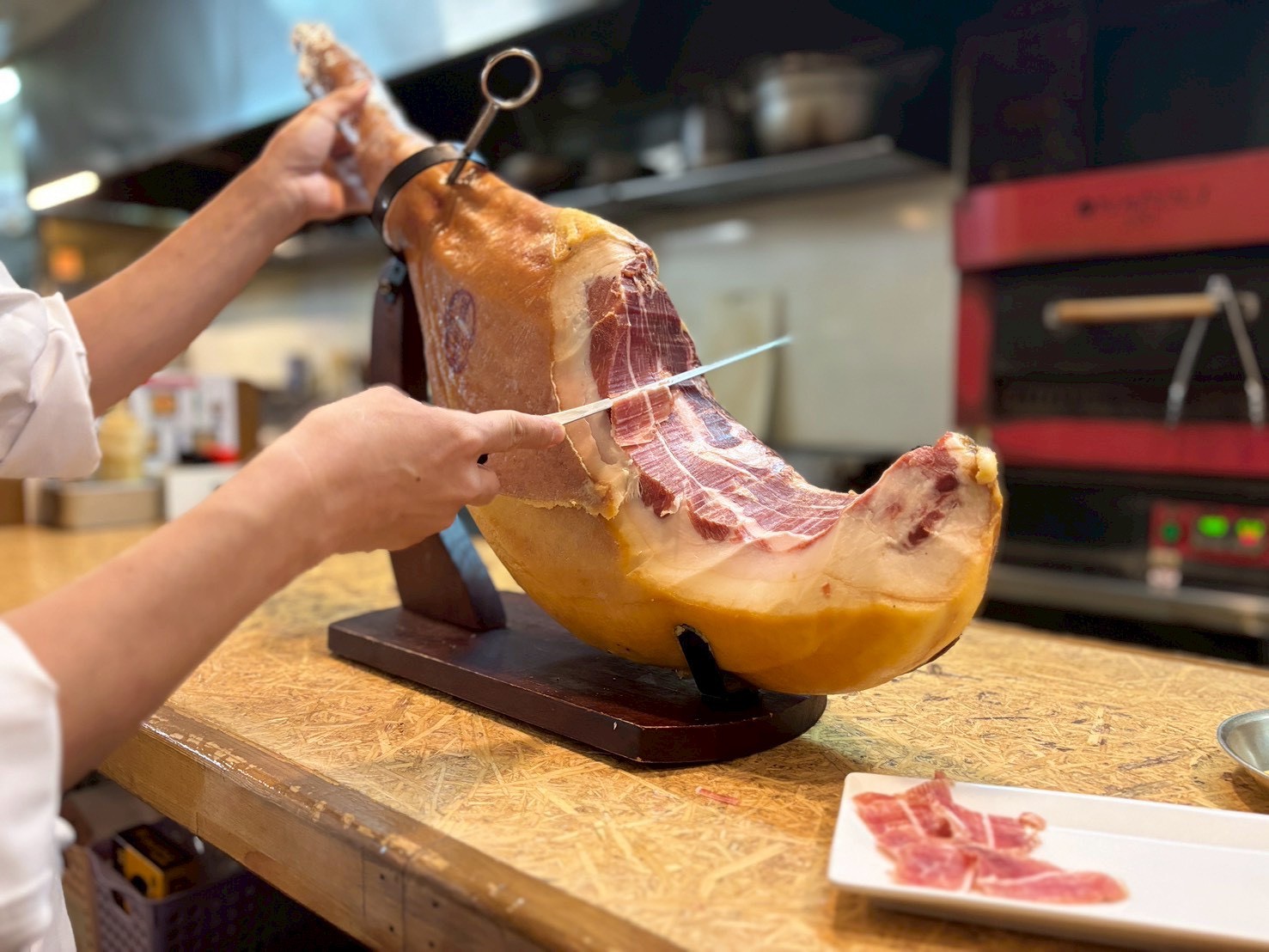 Images 堺筋本町給油所 一号店