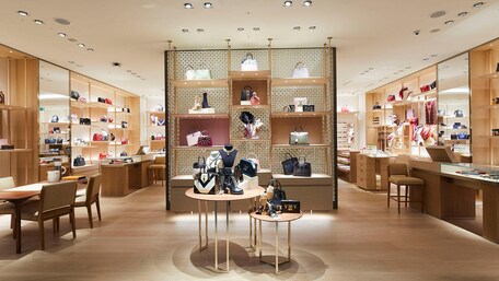 Images Louis Vuitton Heathrow T4