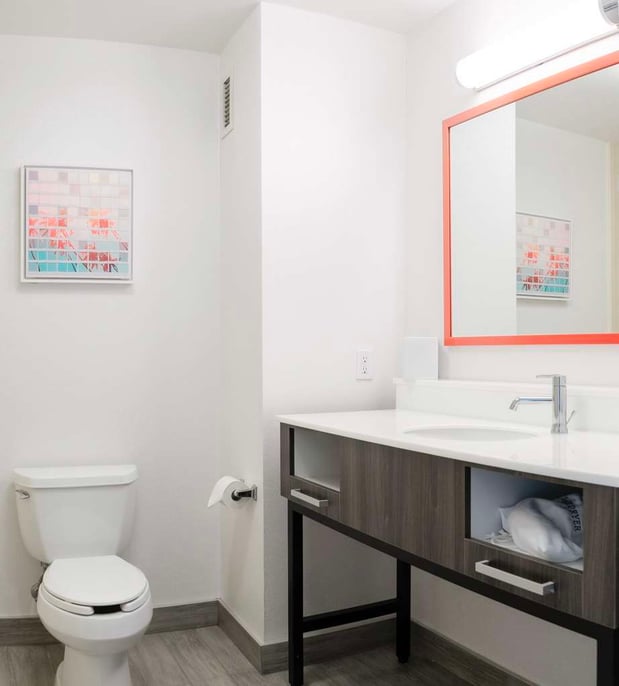 Images Hampton Inn and Suites Seal Beach