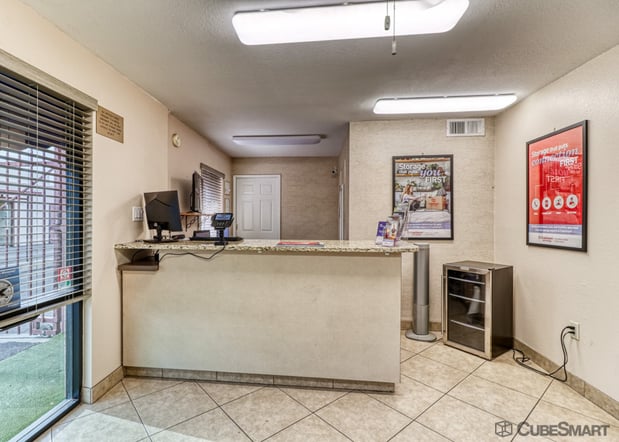 Images CubeSmart Self Storage
