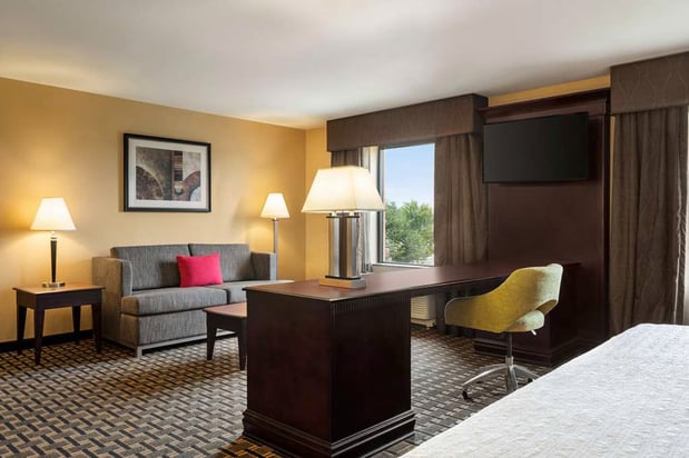 Images Hampton Inn & Suites Pine Bluff