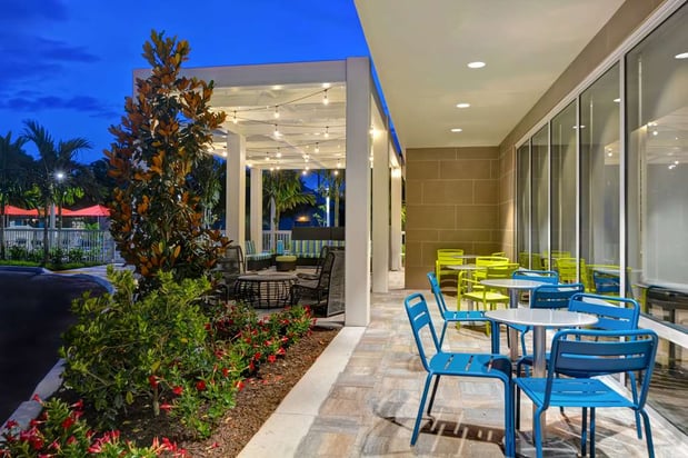 Images Home2 Suites by Hilton Naples I-75 Pine Ridge Road