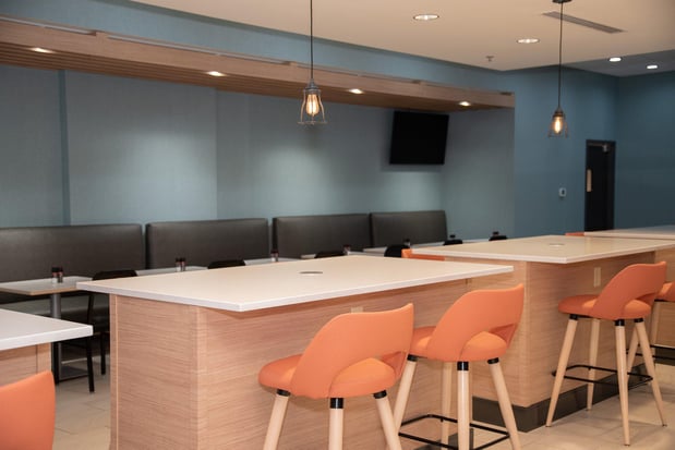 Images Holiday Inn & Suites Fayetteville W-Fort Bragg Area by IHG