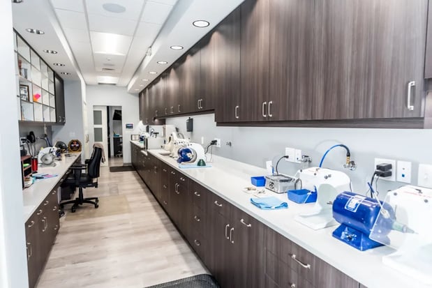 Images Raulerson Dental Associates, PA