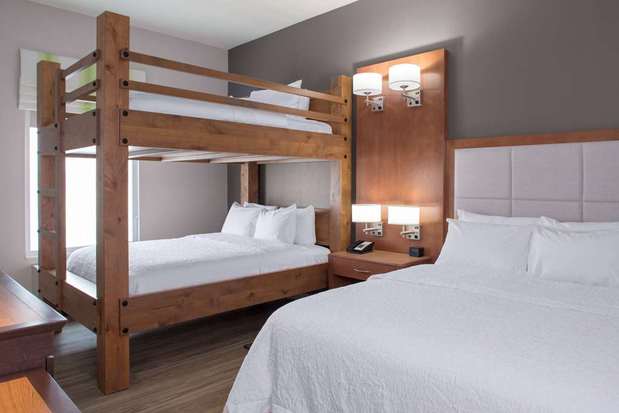 Images Hampton Inn and Suites Columbus Scioto Downs