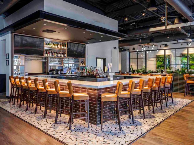 Images Burtons Grill & Bar