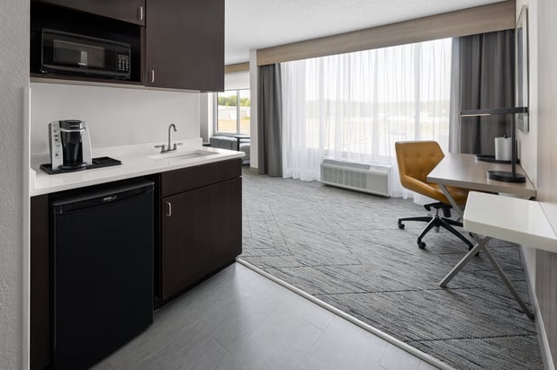 Images Holiday Inn Express & Suites Newberry by IHG