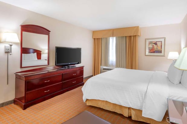 Images Best Western Plus West Covina Inn