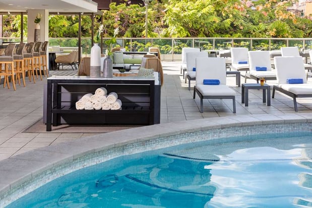 Images Hilton Garden Inn Waikiki Beach
